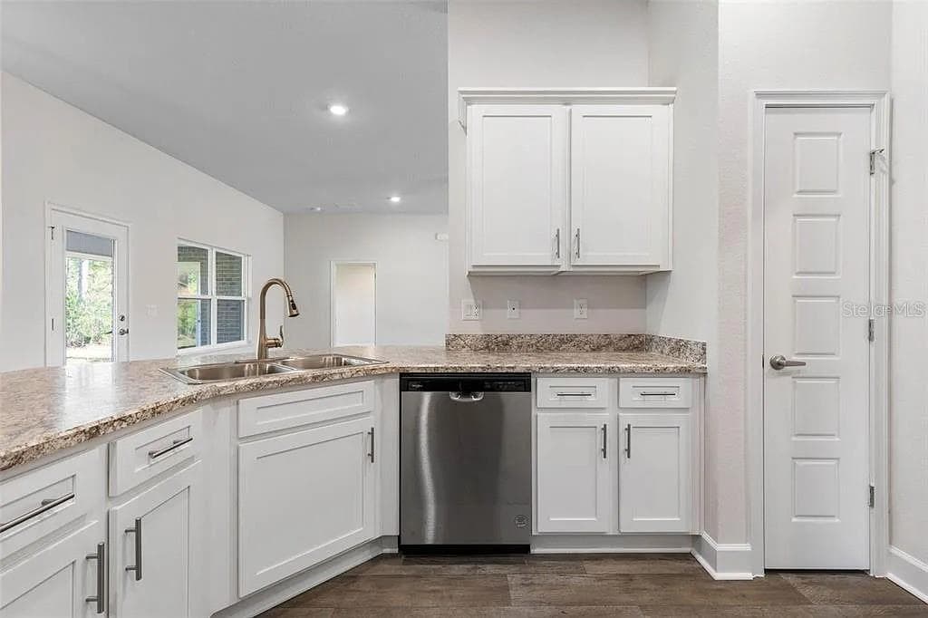 5 PORTER LANE — photo 9 of 30