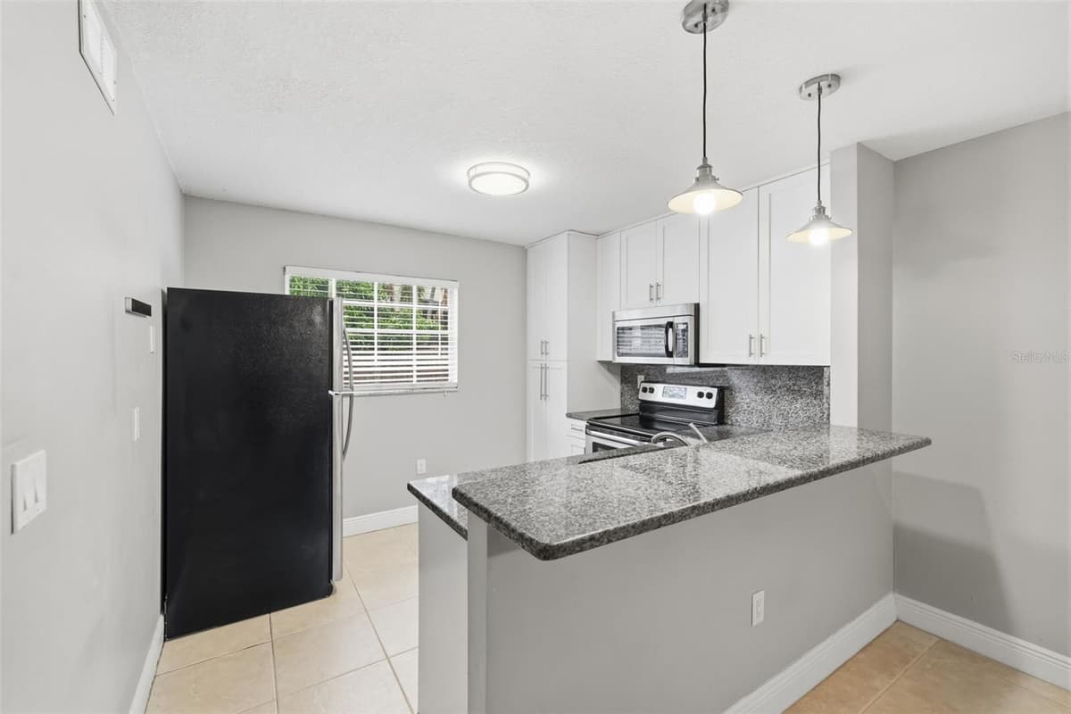 2207 CAROLINA AVENUE — photo 11 of 25