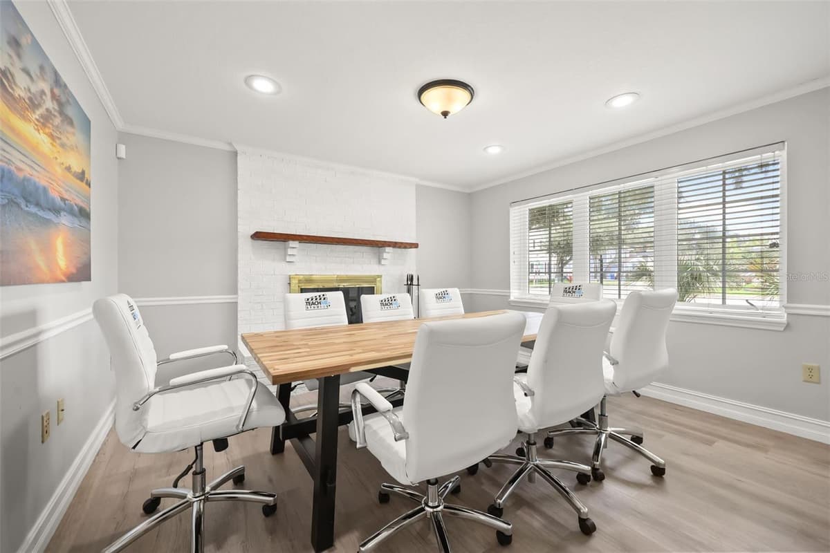 104 CLYDE AVENUE — photo 19 of 29