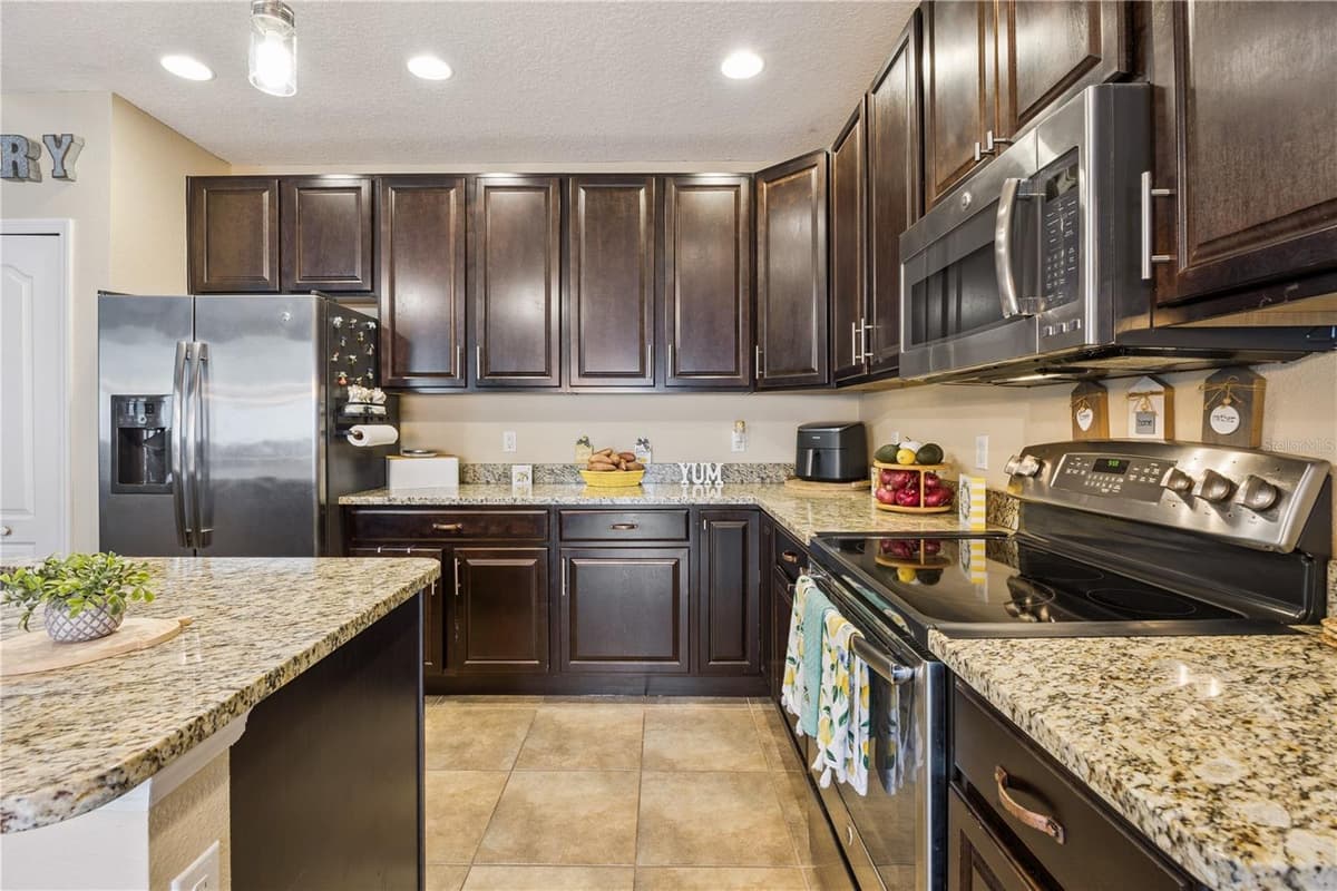 2541 MARTINS RUN — photo 25 of 57