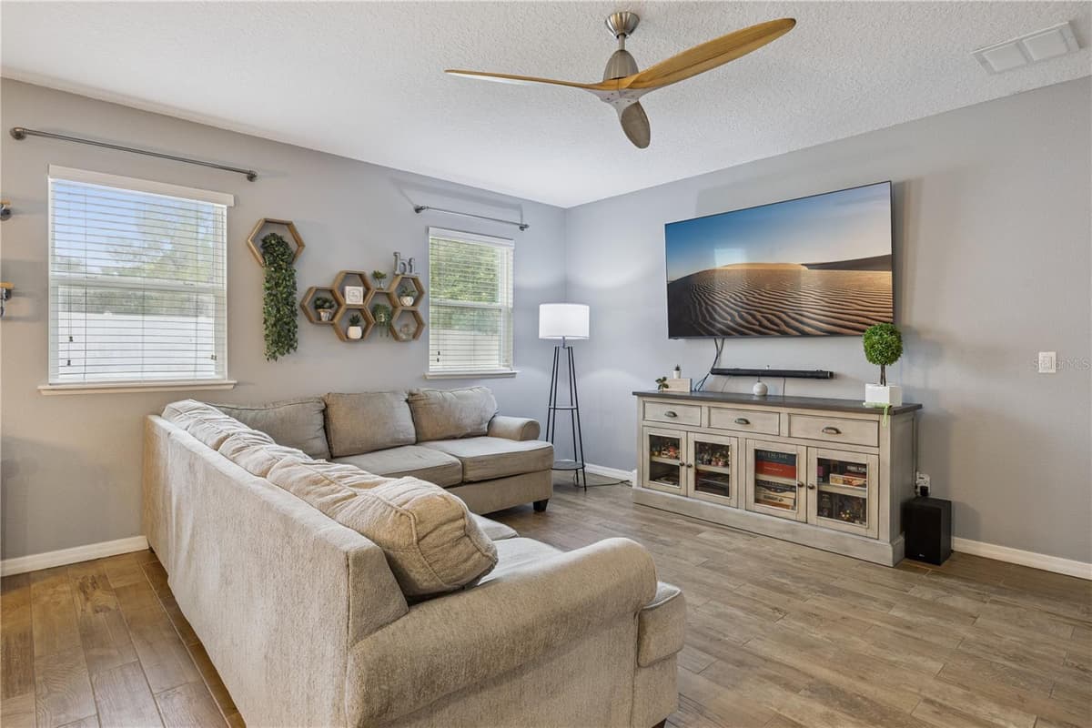 2541 MARTINS RUN — photo 17 of 57