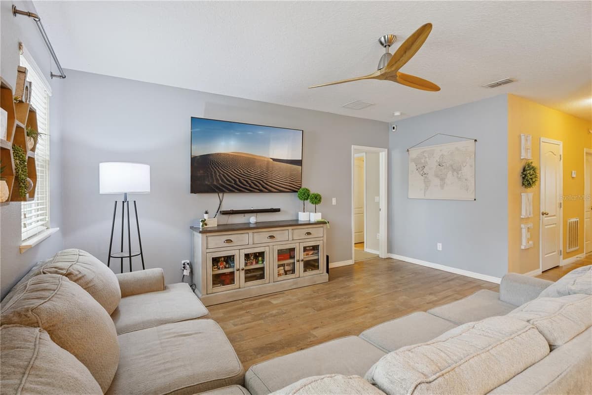 2541 MARTINS RUN — photo 11 of 57