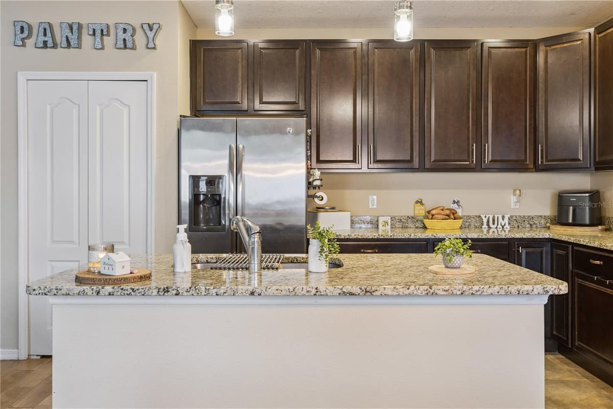 2541 MARTINS RUN — photo 23 of 57