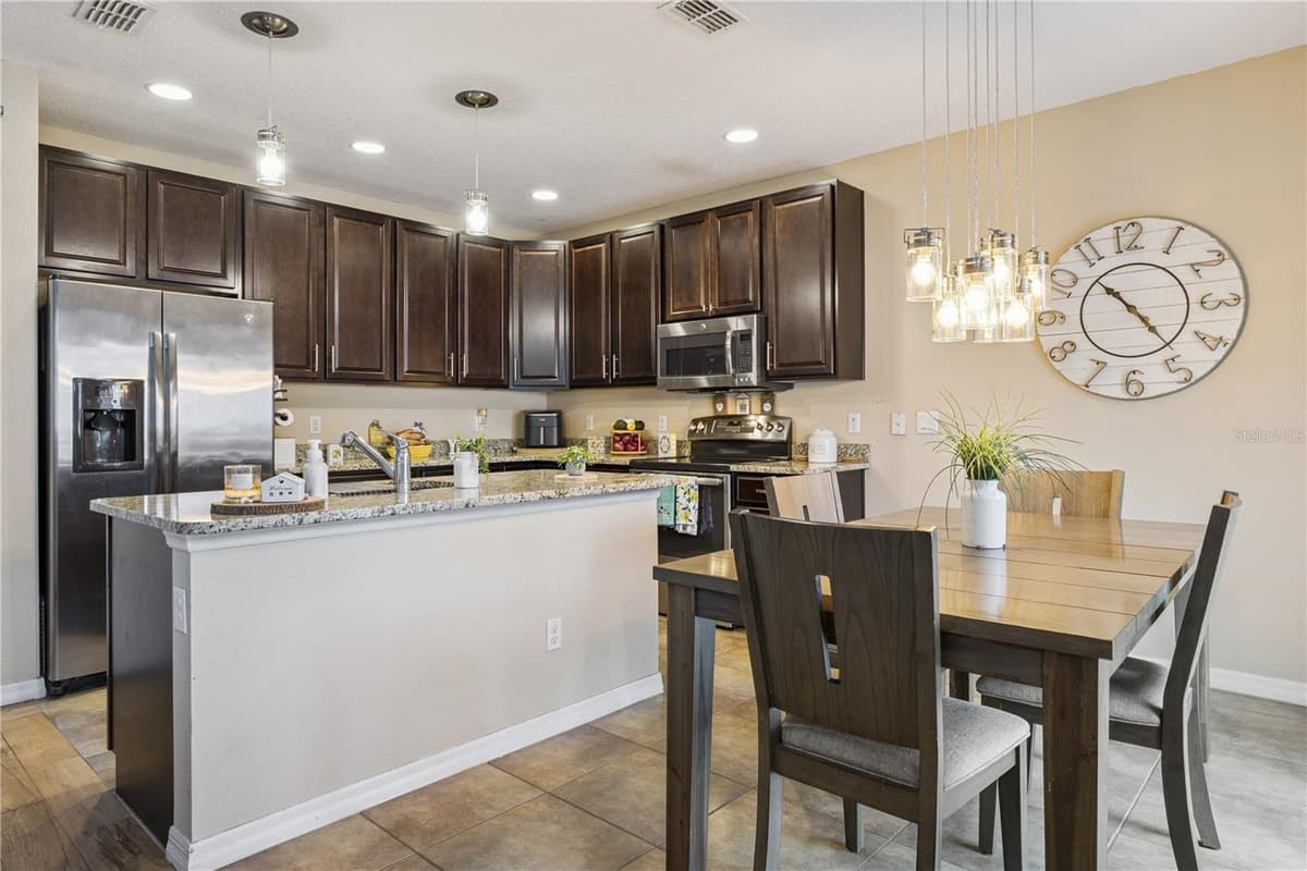 2541 MARTINS RUN — photo 20 of 57