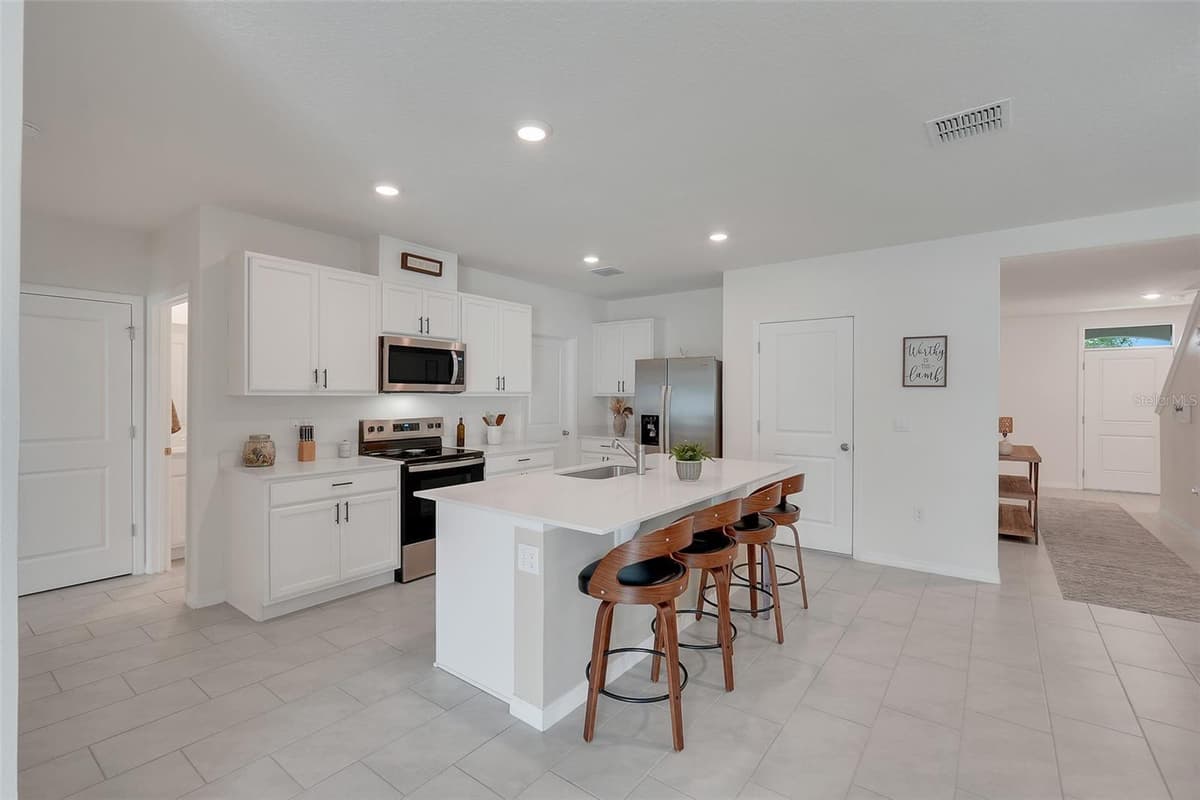 3615 SALVIA COURT — photo 5 of 38