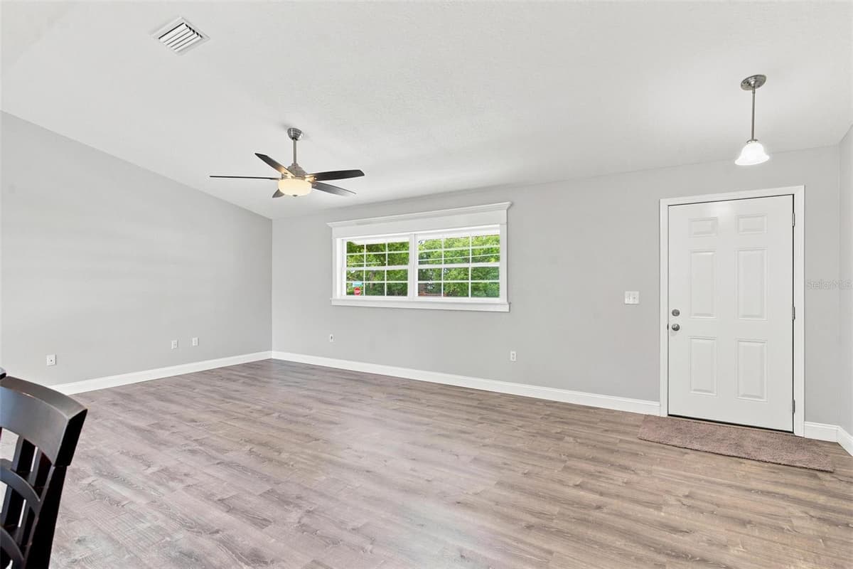 5101 LAKE GRIFFIN ROAD — photo 16 of 55