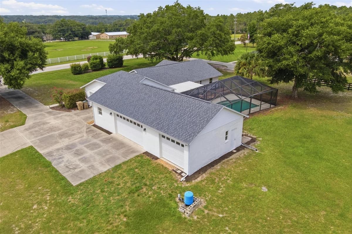 5101 LAKE GRIFFIN ROAD — photo 52 of 55