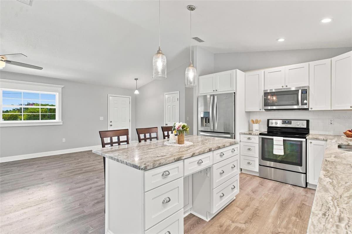 5101 LAKE GRIFFIN ROAD — photo 19 of 55