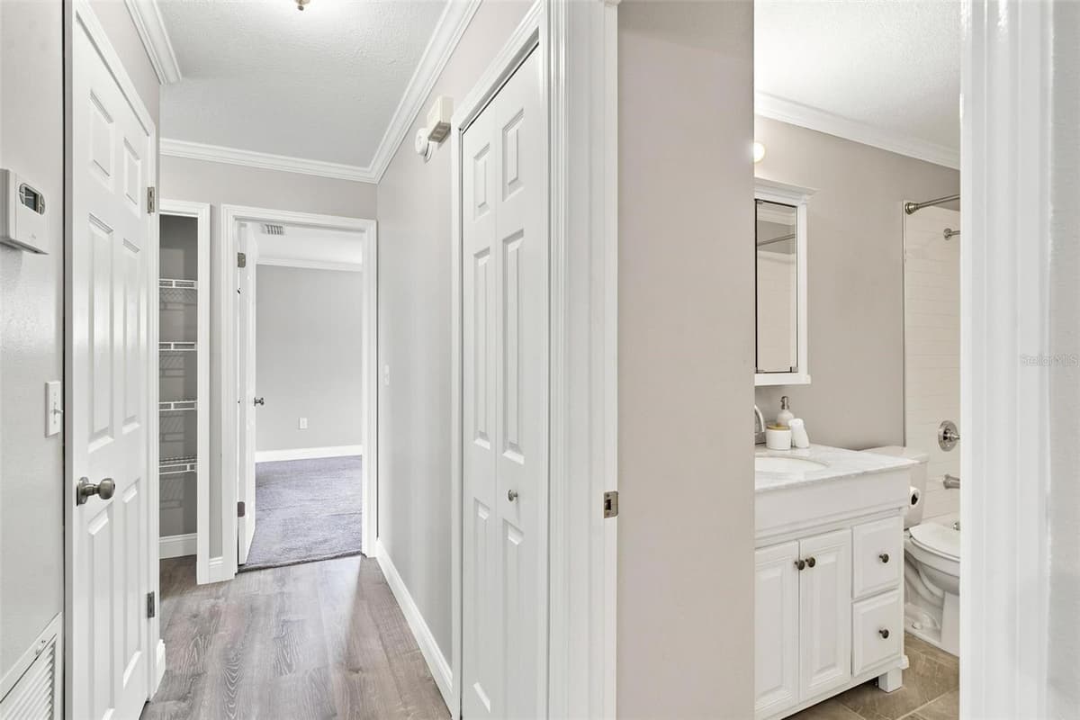5101 LAKE GRIFFIN ROAD — photo 24 of 55