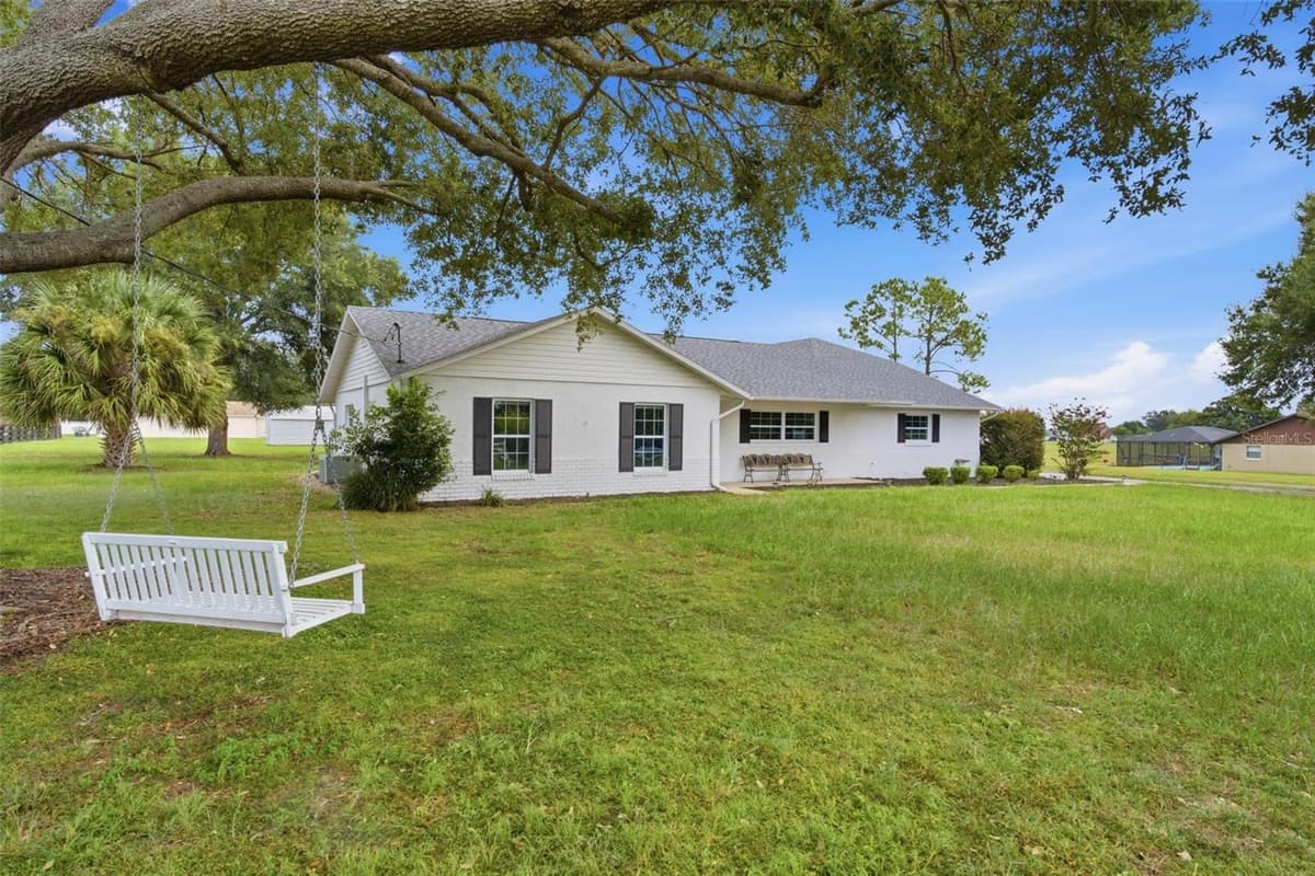 5101 LAKE GRIFFIN ROAD — photo 2 of 55