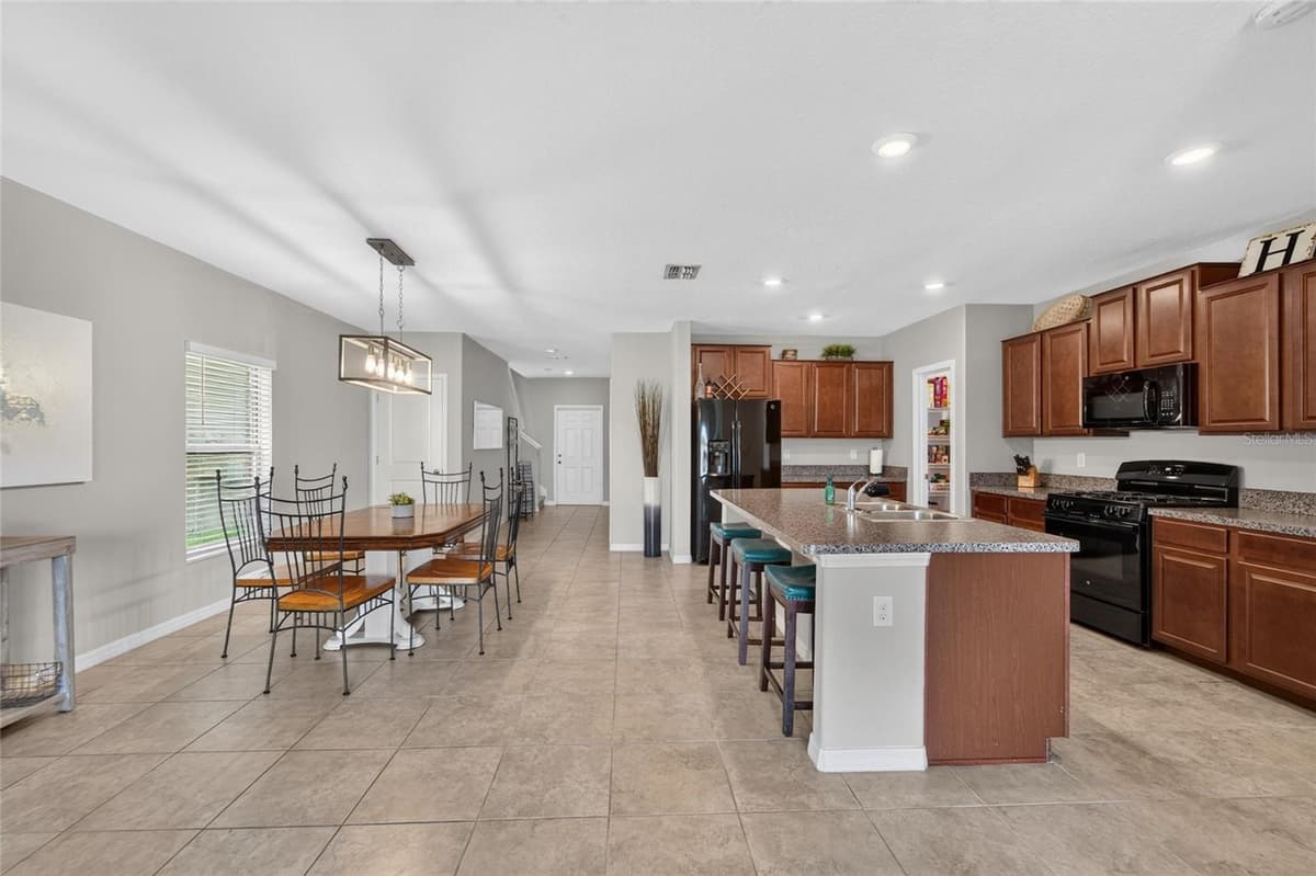 5119 WHITE CHICORY DRIVE — photo 19 of 90