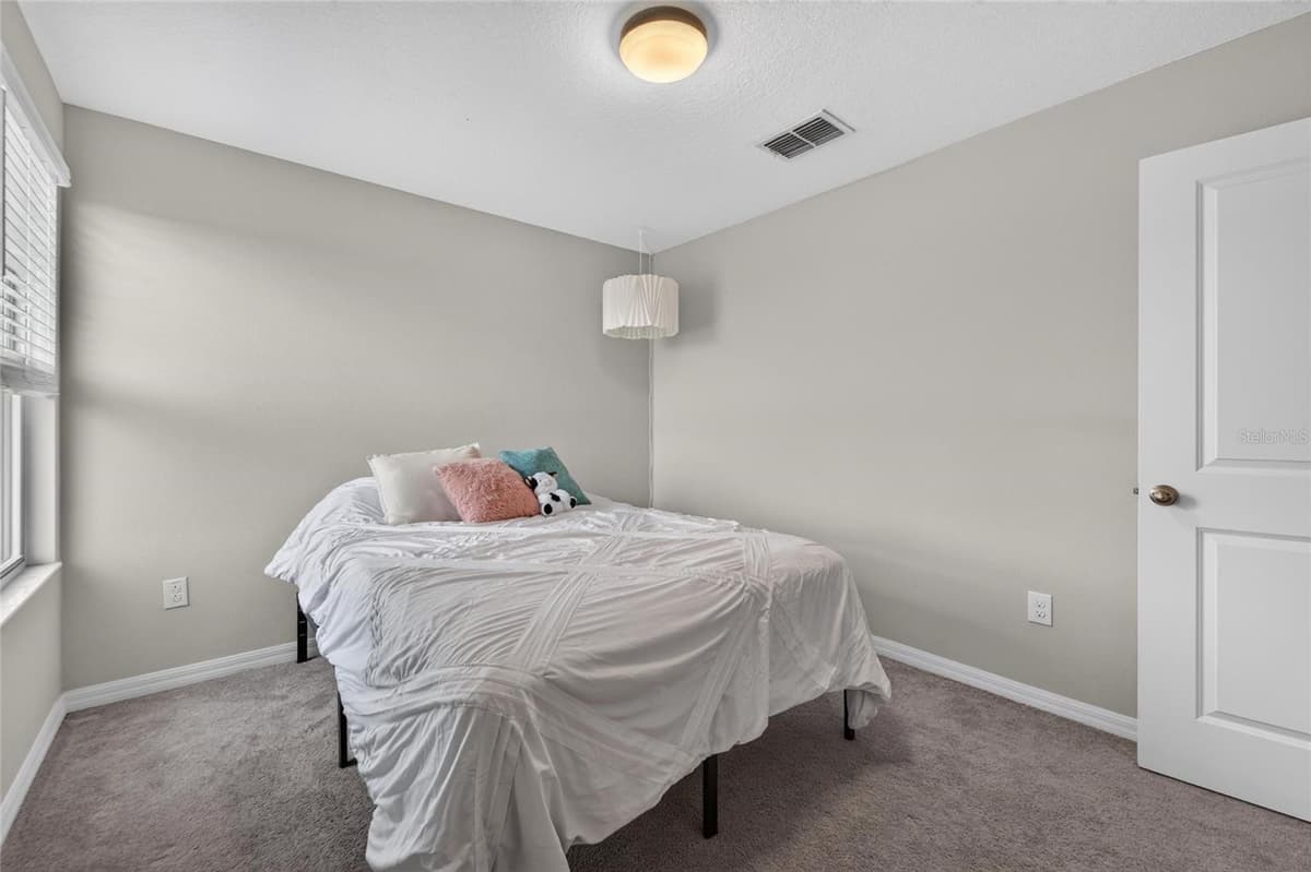5119 WHITE CHICORY DRIVE — photo 63 of 90