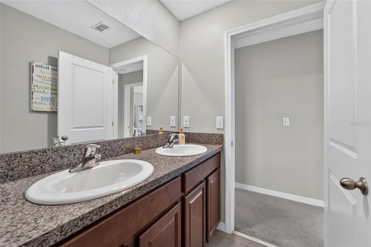 5119 WHITE CHICORY DRIVE — photo 67 of 90