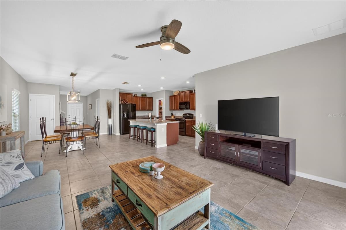 5119 WHITE CHICORY DRIVE — photo 30 of 90