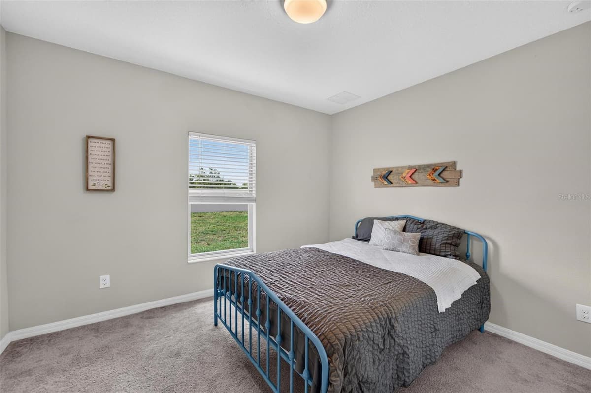 5119 WHITE CHICORY DRIVE — photo 31 of 90