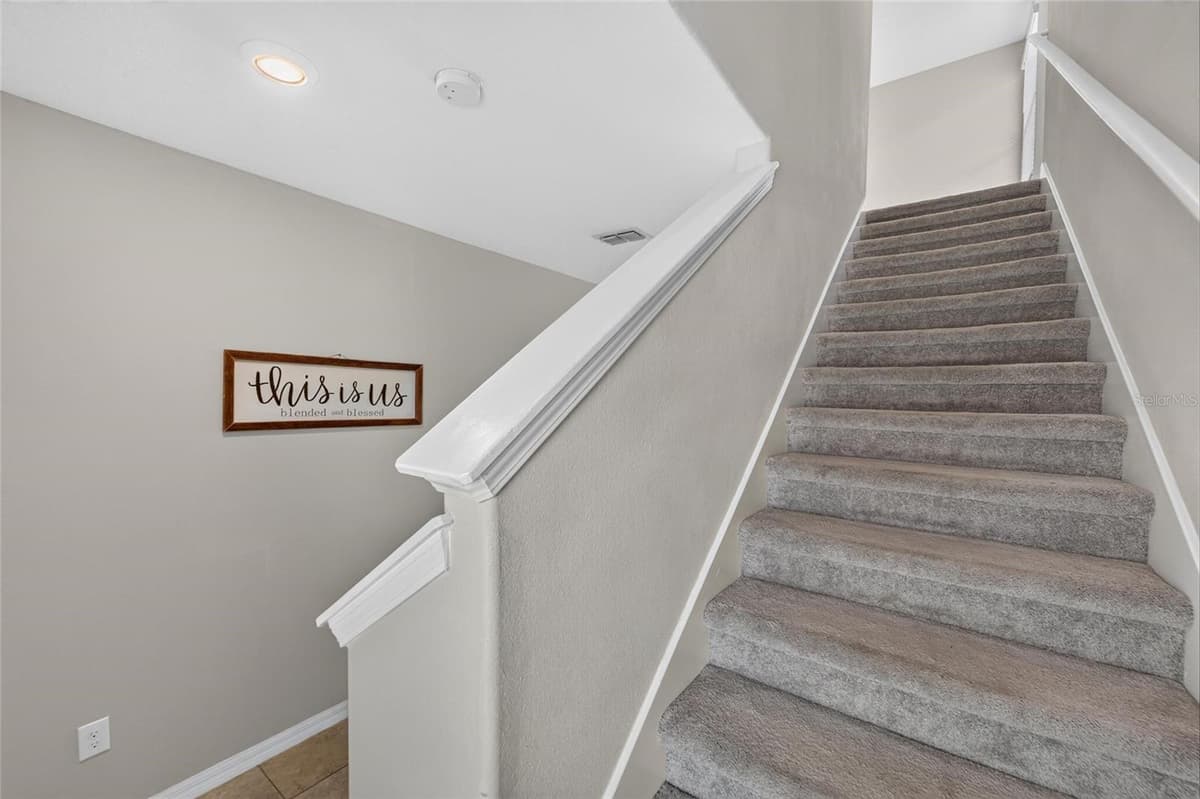 5119 WHITE CHICORY DRIVE — photo 36 of 90