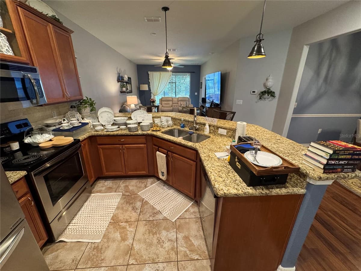 3641 SOLANA CIRCLE — photo 10 of 31