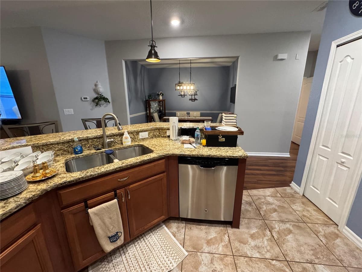 3641 SOLANA CIRCLE — photo 11 of 31