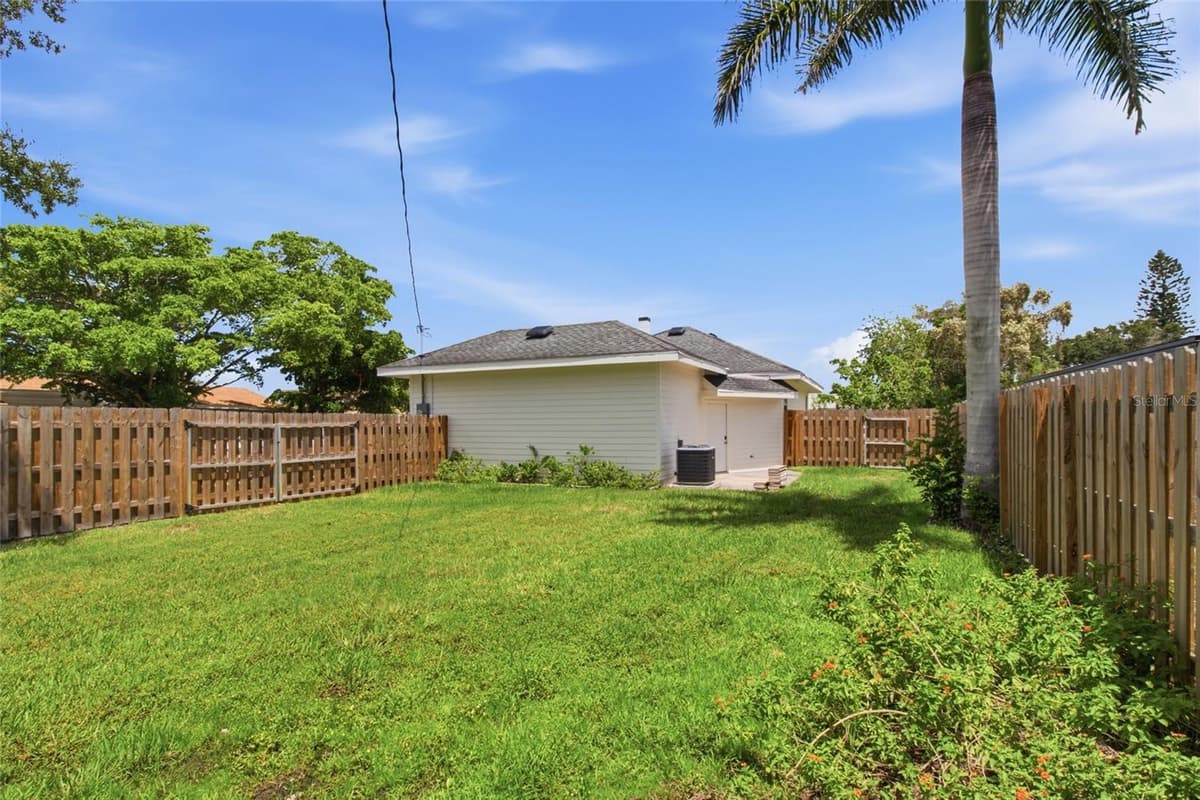 1902 SAINT GEORGE DRIVE — photo 42 of 50