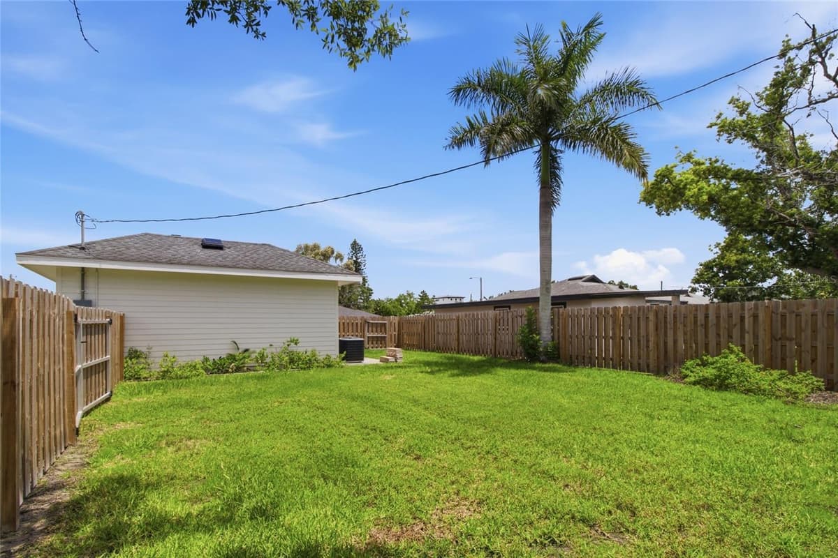 1902 SAINT GEORGE DRIVE — photo 40 of 50