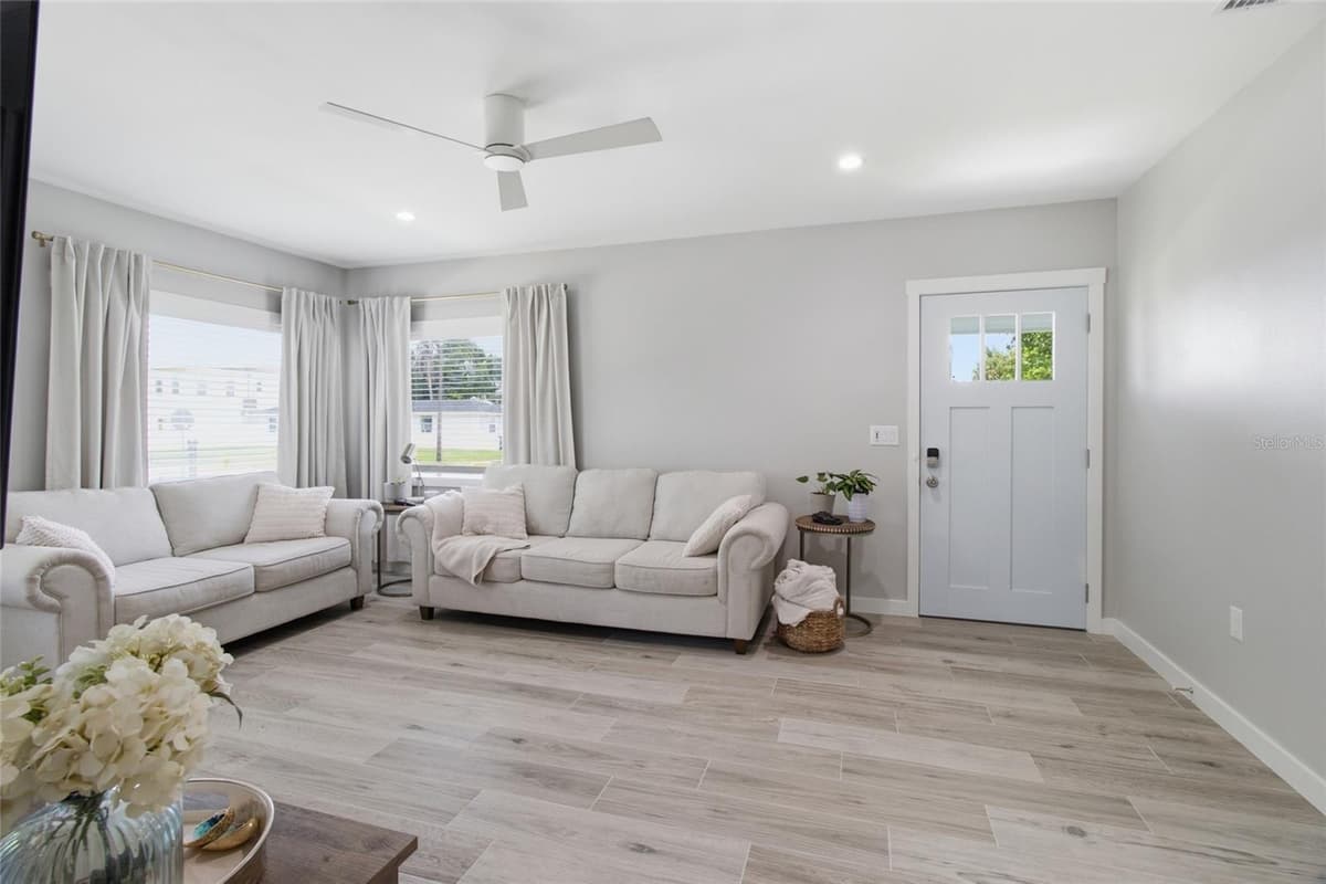 1902 SAINT GEORGE DRIVE — photo 5 of 50