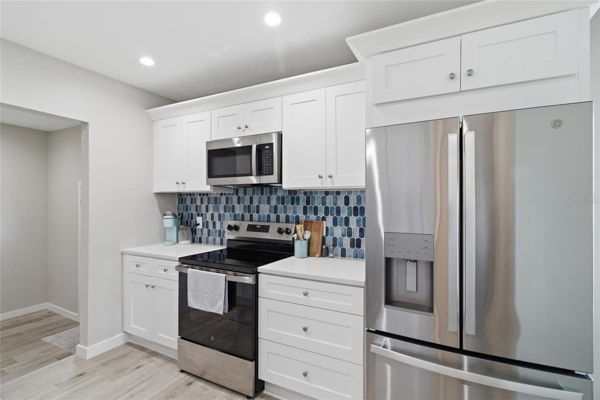 1902 SAINT GEORGE DRIVE — photo 11 of 50