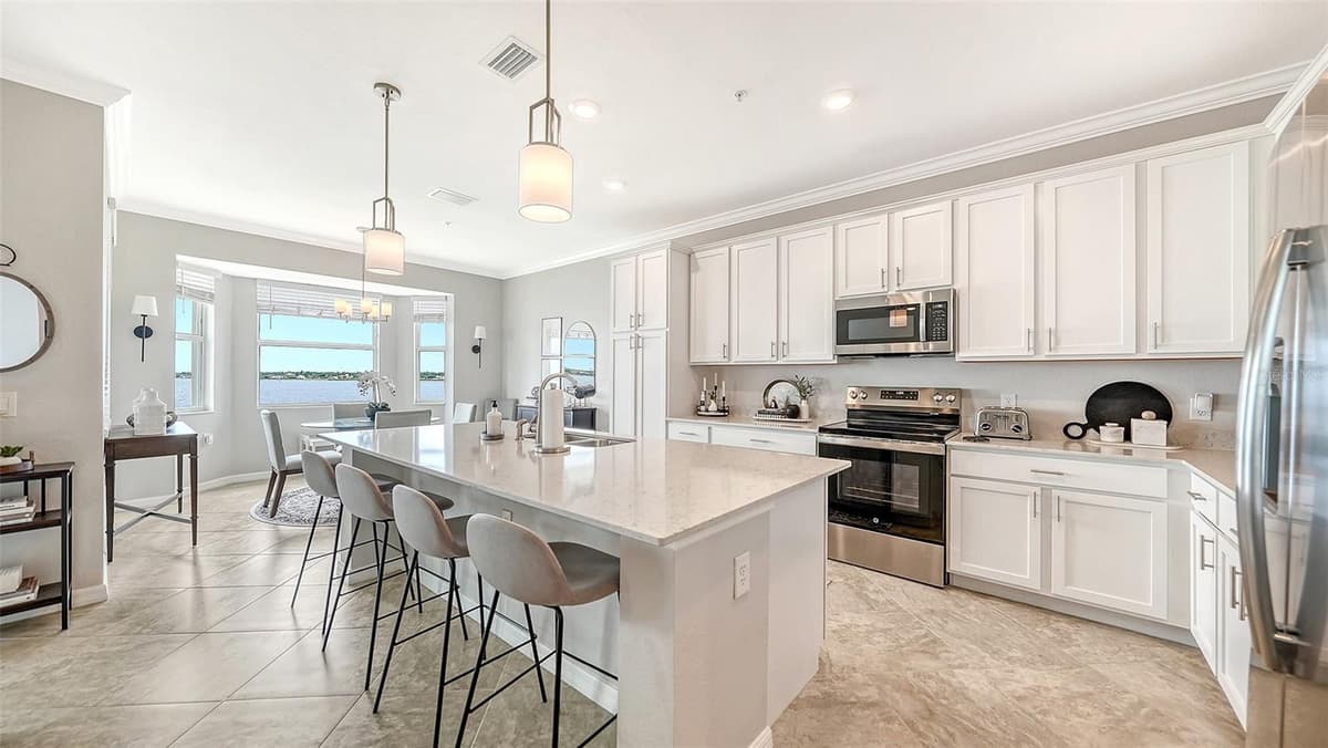 910 TIDEWATER SHORES LOOP — photo 9 of 61
