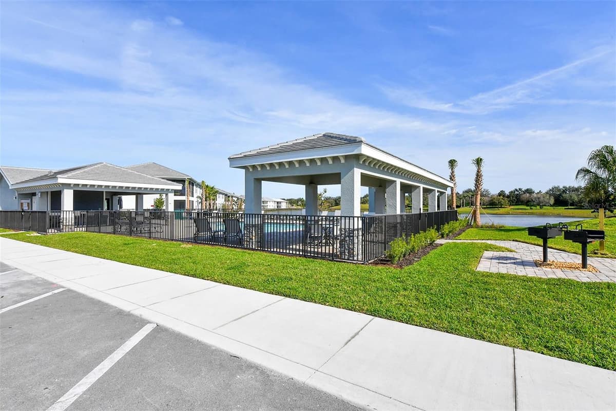 910 TIDEWATER SHORES LOOP — photo 39 of 61