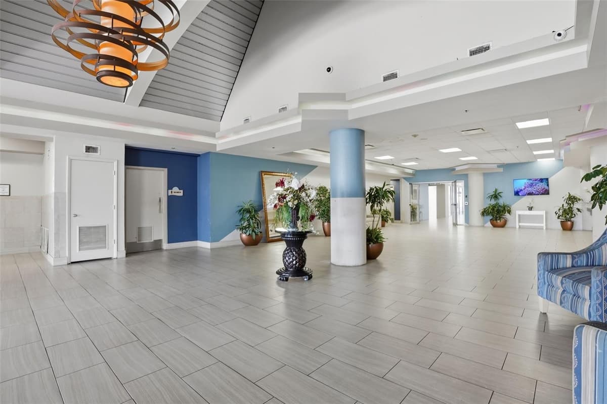2700 ATLANTIC AVENUE — photo 3 of 27