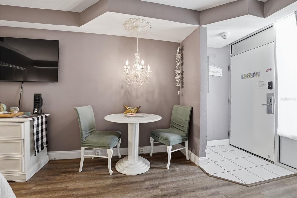 2700 ATLANTIC AVENUE — photo 14 of 27