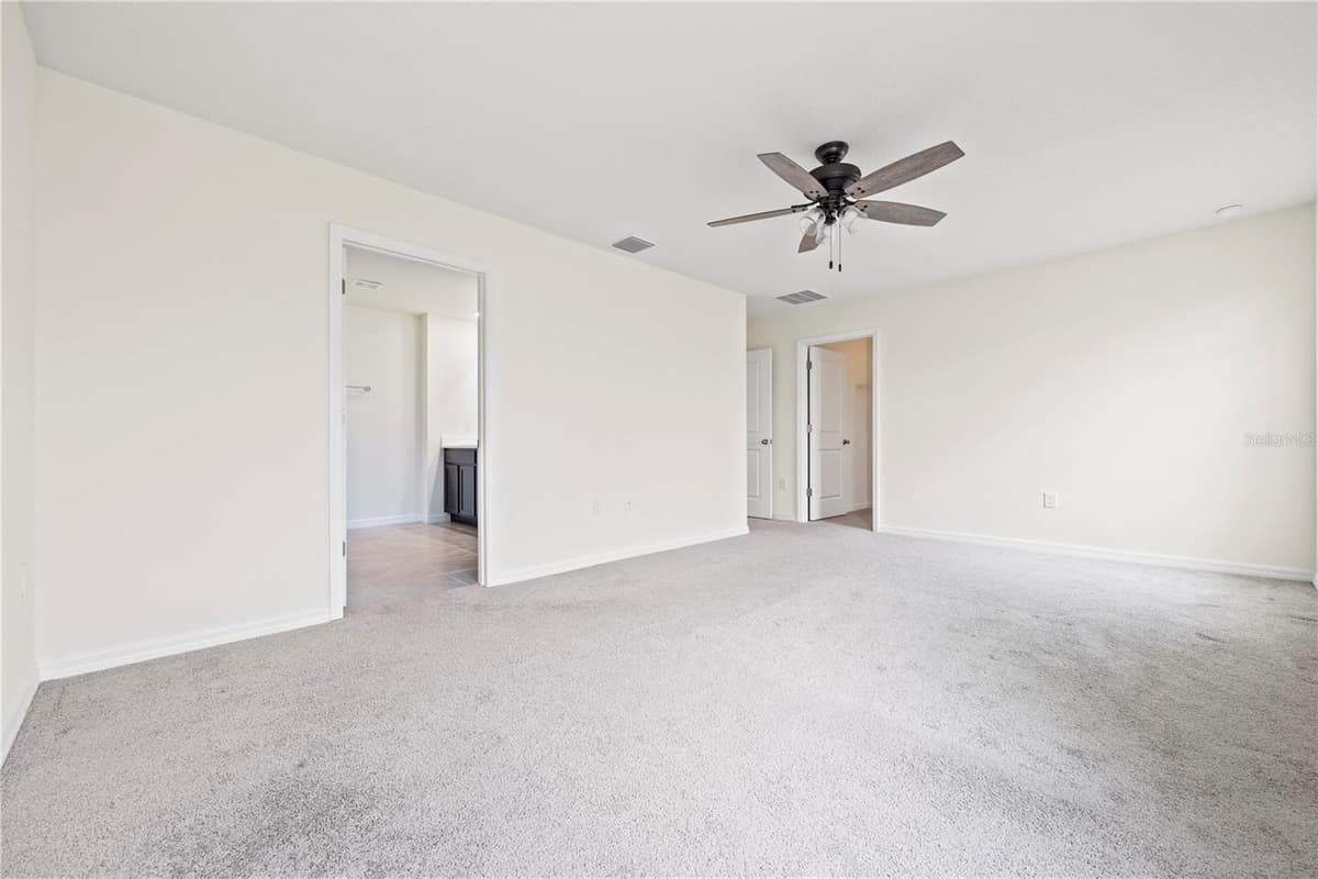 24595 11TH PLACE — photo 18 of 44