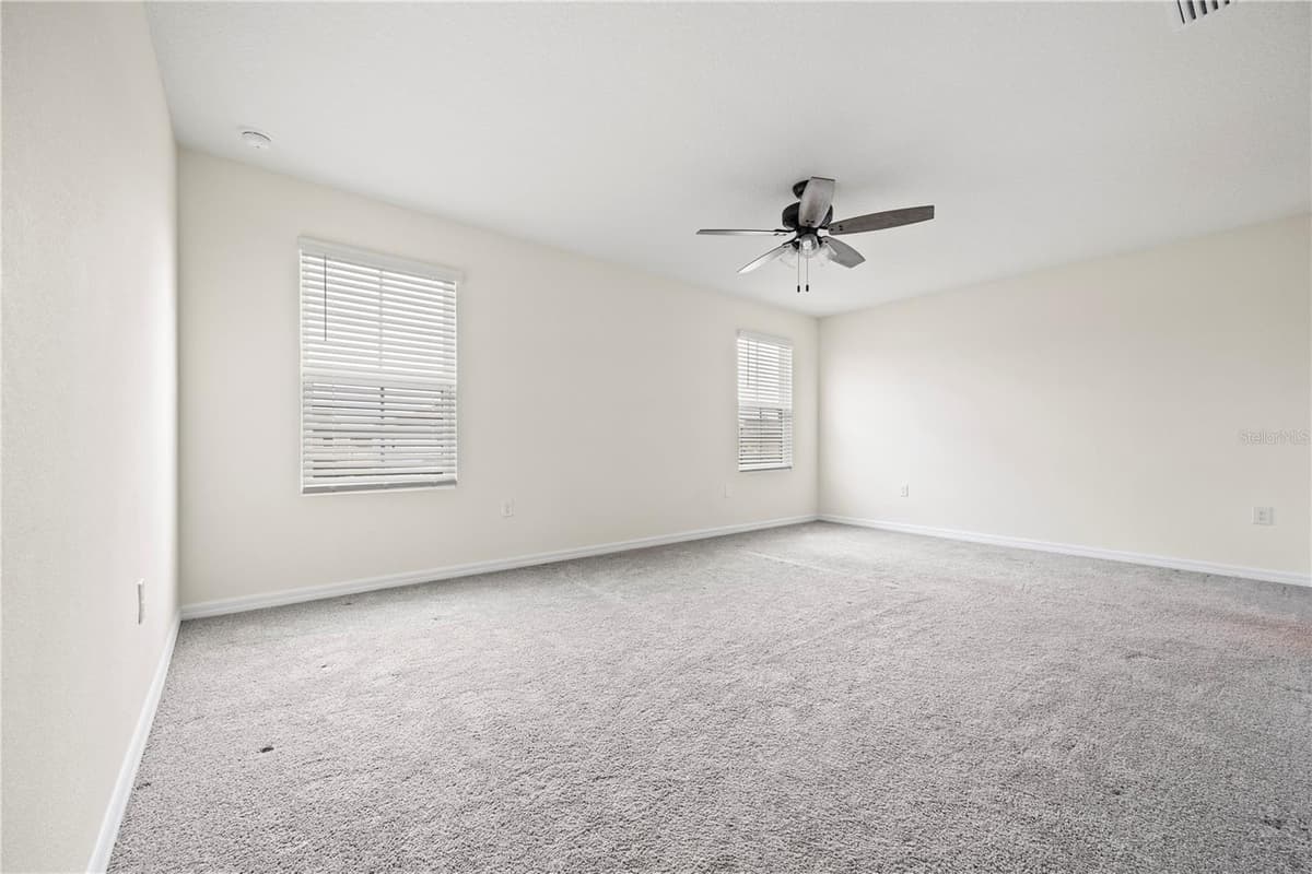24595 11TH PLACE — photo 16 of 44