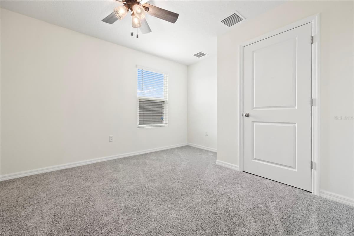 24595 11TH PLACE — photo 9 of 44