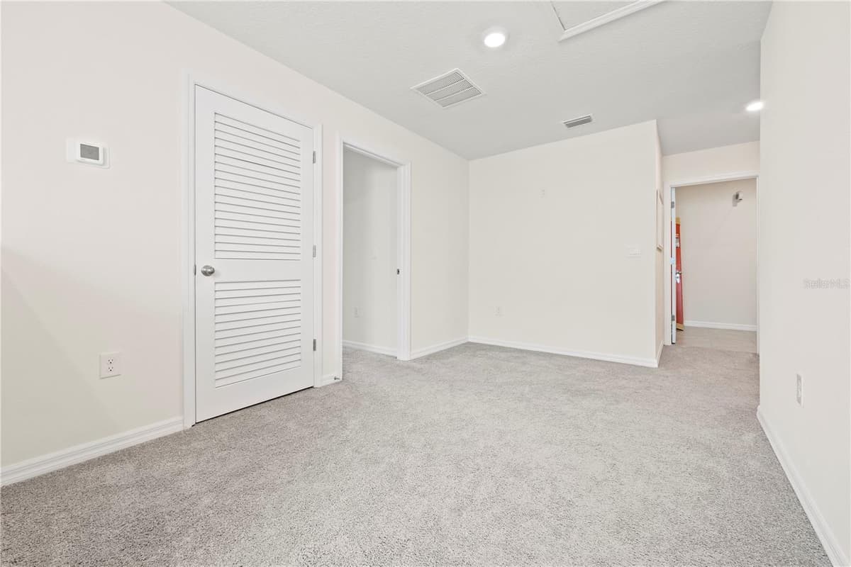 24595 11TH PLACE — photo 15 of 44