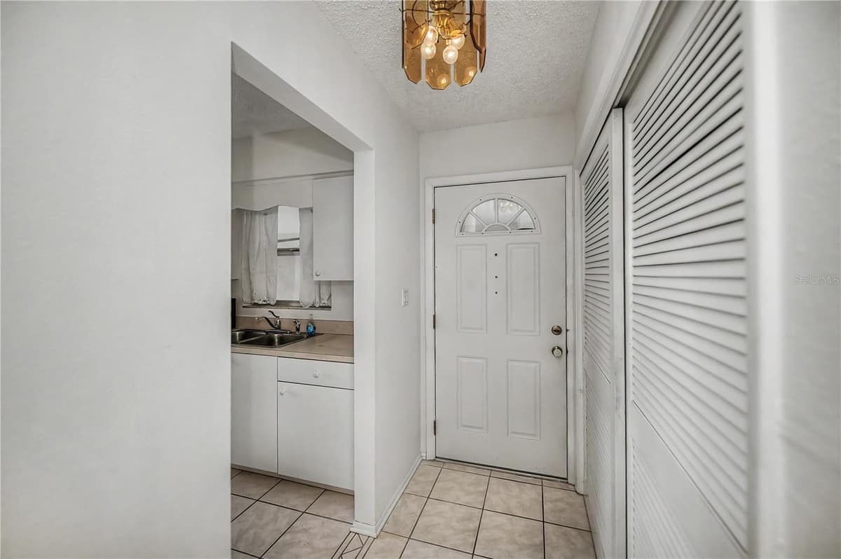 2828 MAGNOLIA WAY — photo 15 of 47