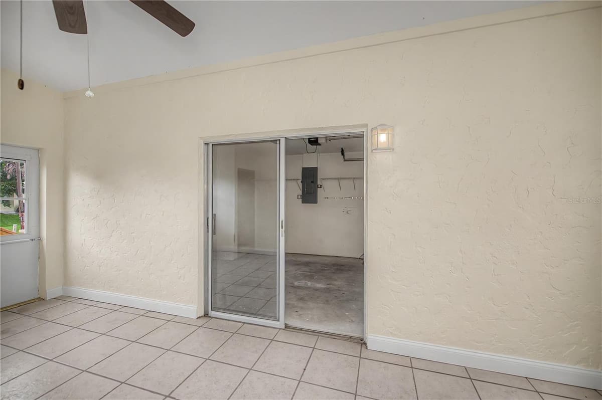 2828 MAGNOLIA WAY — photo 34 of 47