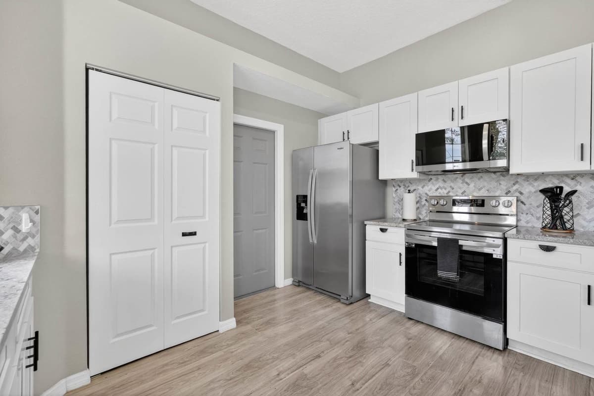 2 UNITY COURT — photo 12 of 45