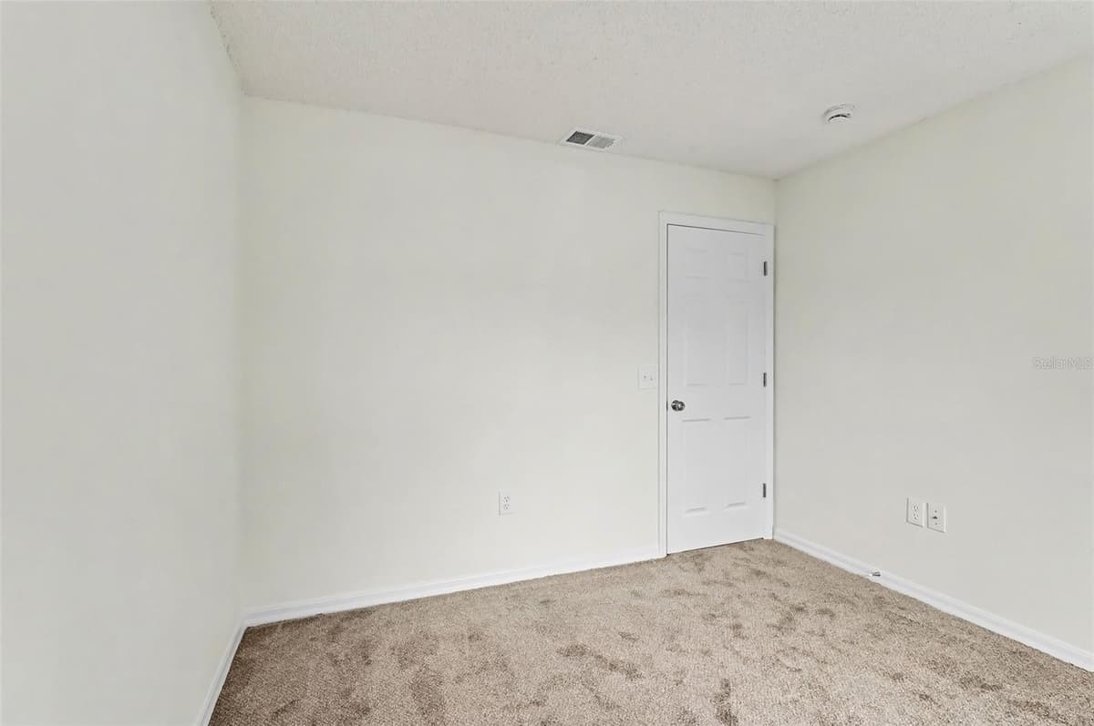 1093 AMANDA KAY CIRCLE — photo 13 of 17