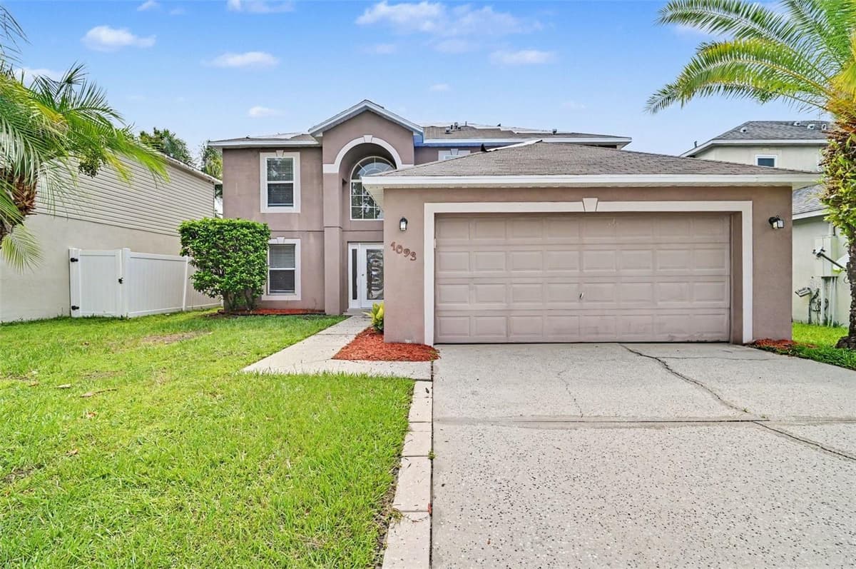 1093 AMANDA KAY CIRCLE — photo 1 of 17