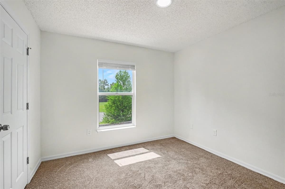 1093 AMANDA KAY CIRCLE — photo 12 of 17