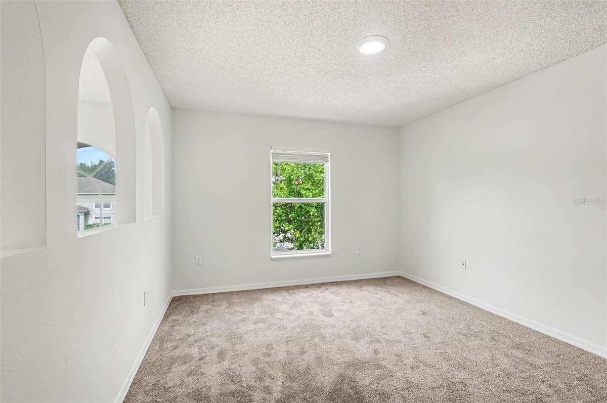 1093 AMANDA KAY CIRCLE — photo 8 of 17