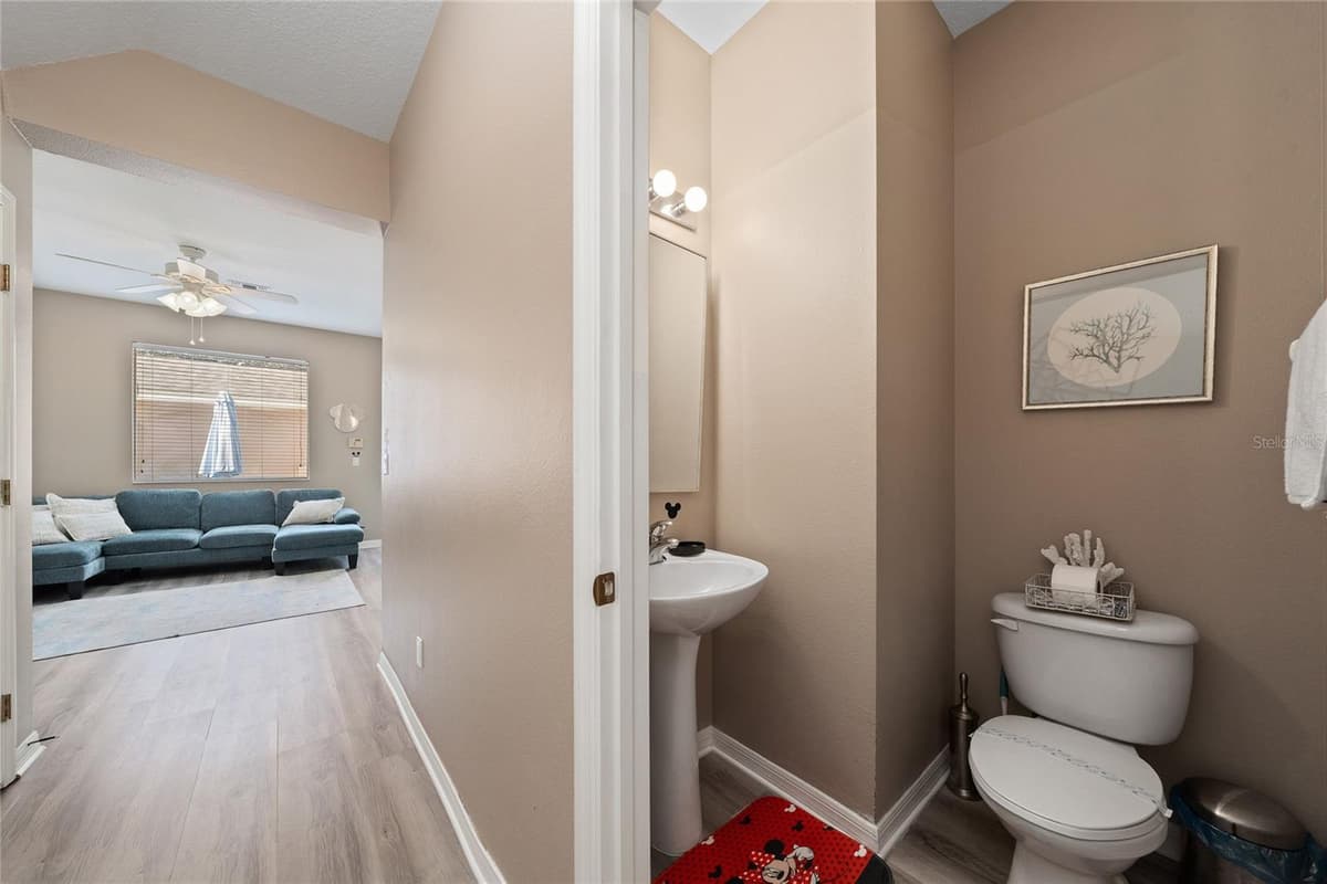 12744 LANGSTAFF DRIVE — photo 6 of 33