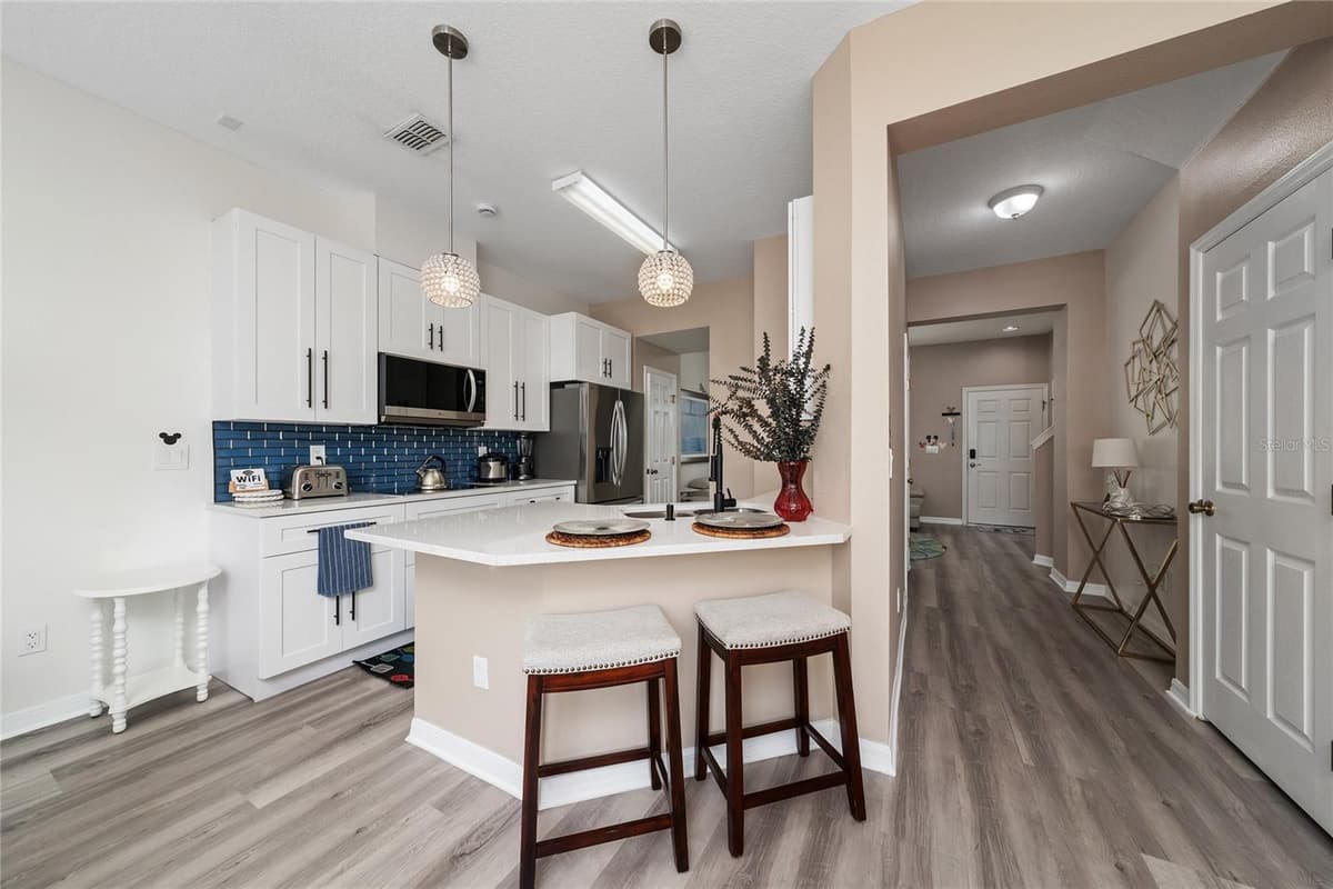 12744 LANGSTAFF DRIVE — photo 11 of 33