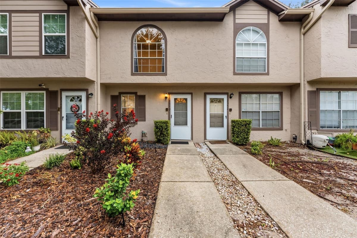 2350 FLETCHERS POINT CIRCLE — photo 3 of 37