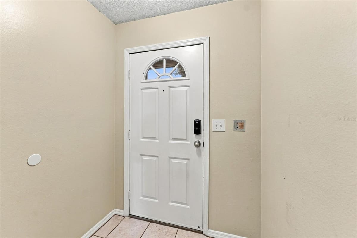 2350 FLETCHERS POINT CIRCLE — photo 5 of 37