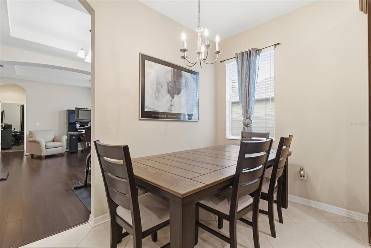 11105 WEMBLEY LANDING DRIVE — photo 14 of 43