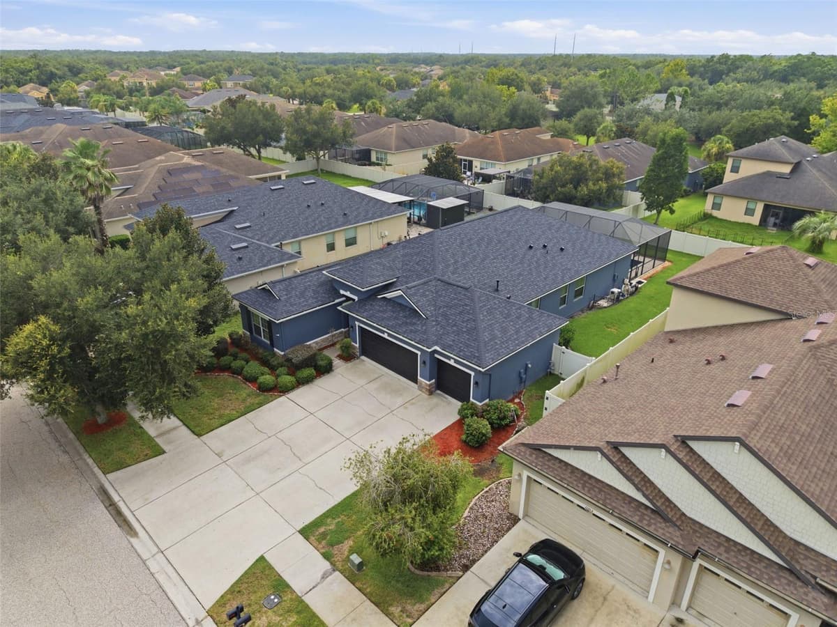 11105 WEMBLEY LANDING DRIVE — photo 36 of 43