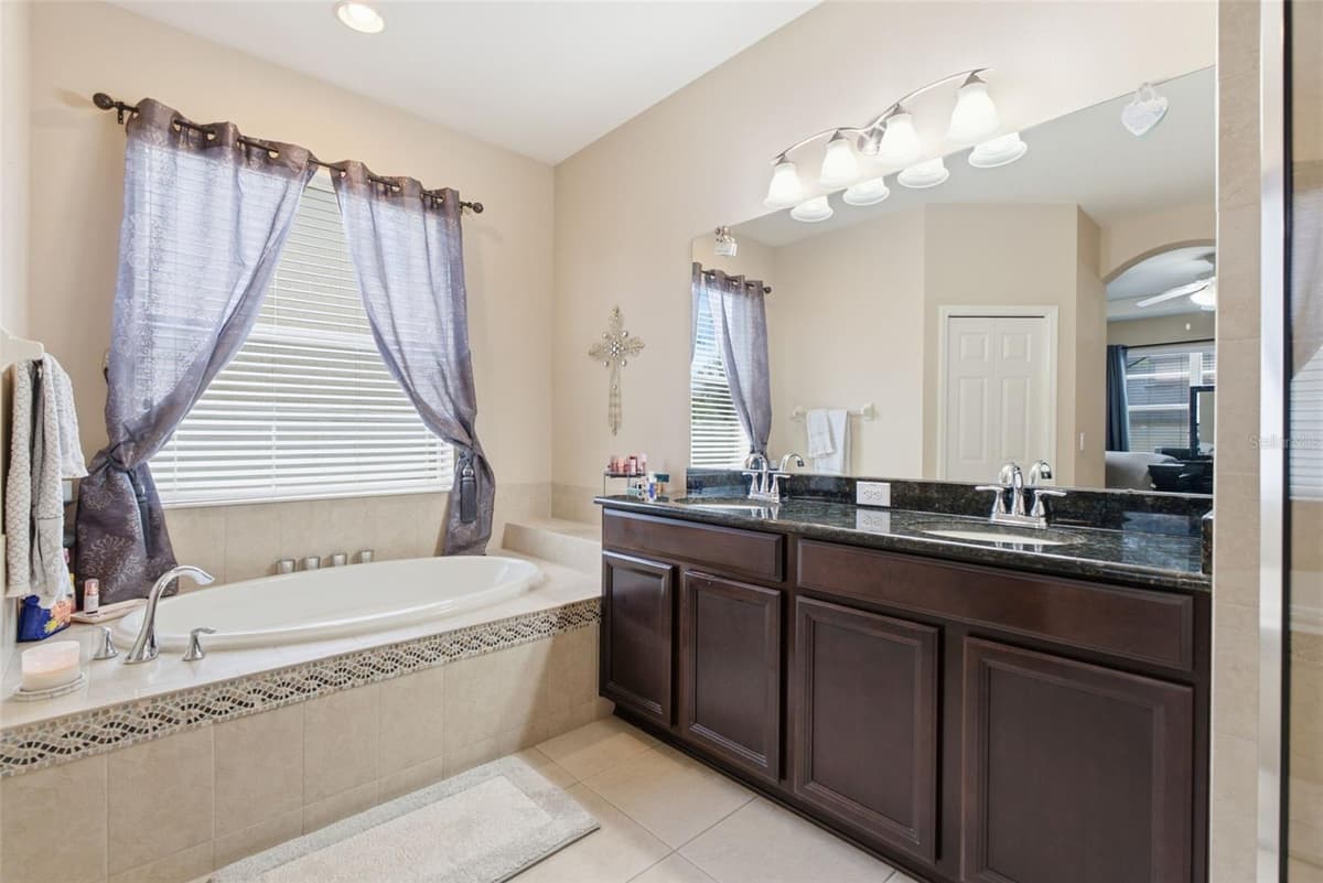 11105 WEMBLEY LANDING DRIVE — photo 26 of 43