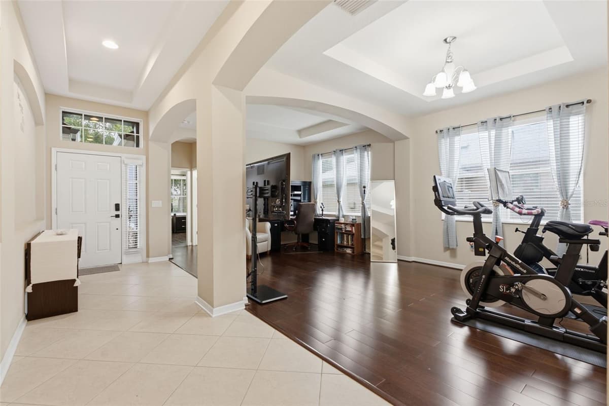11105 WEMBLEY LANDING DRIVE — photo 4 of 43