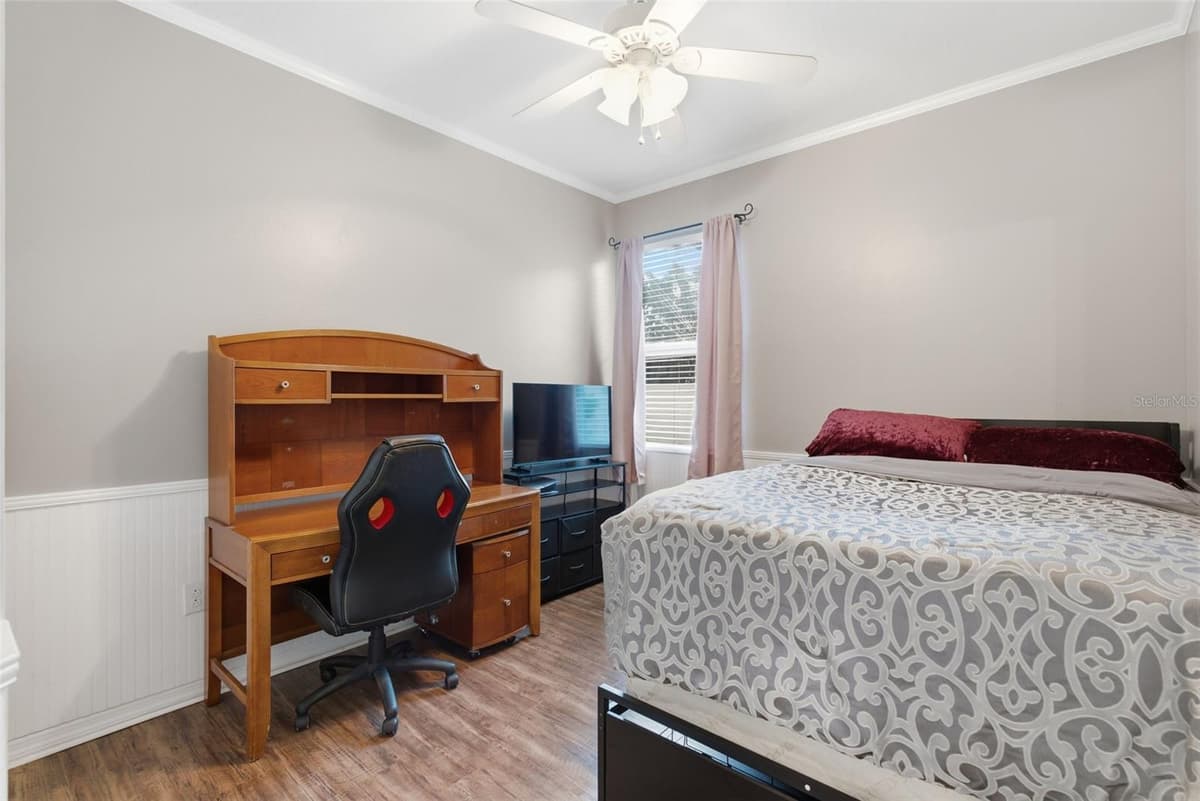 11105 WEMBLEY LANDING DRIVE — photo 32 of 43